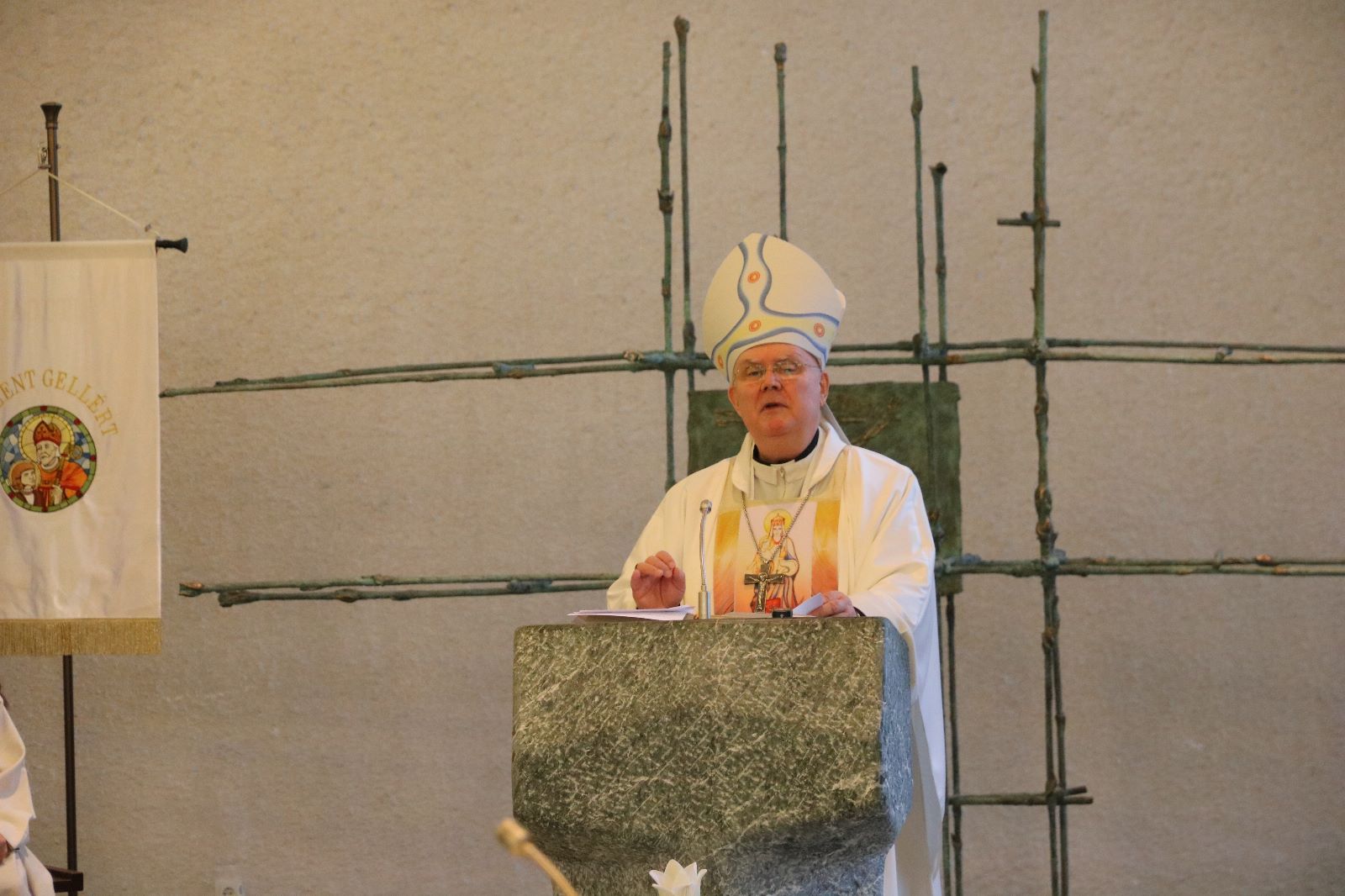 Bízzál az Úrban - Dr. Cserháti Ferenc püspök úr karácsonyi körlevele